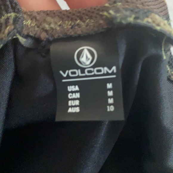 VOLCOM Can’t Sea Me Camo One Piece Swimsuit - Picture 3 of 3